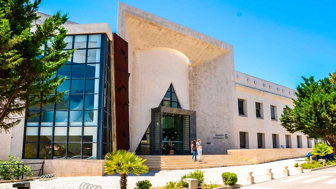 Licenciatura em Ciências Biomédicas