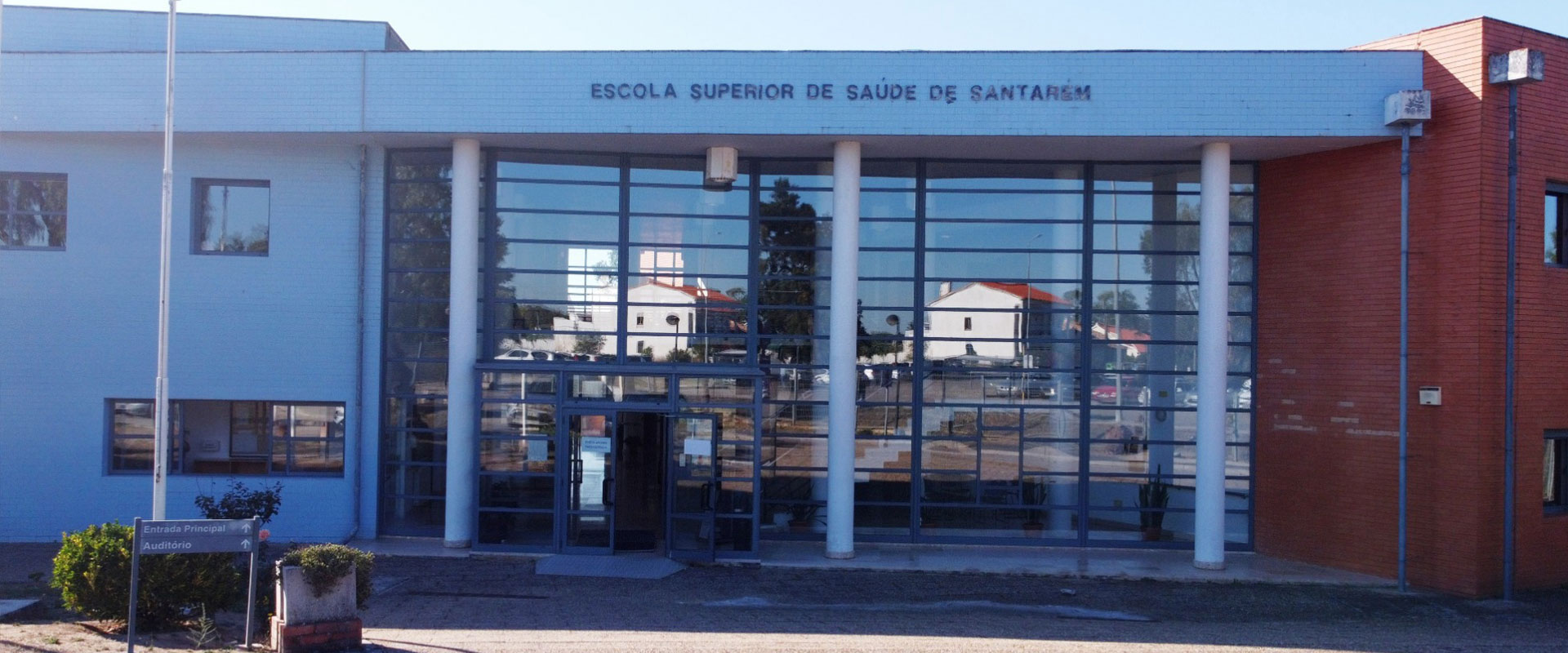 Mestrado em Enfermagem Comunitária, na área de enfermagem de Saúde Comunitária e de Saúde Pública